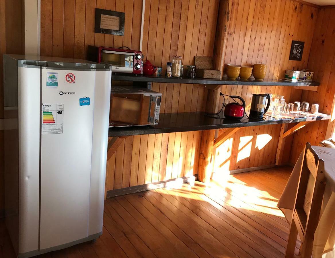 Hostal Bellavista Puerto Cisnes Kültér fotó