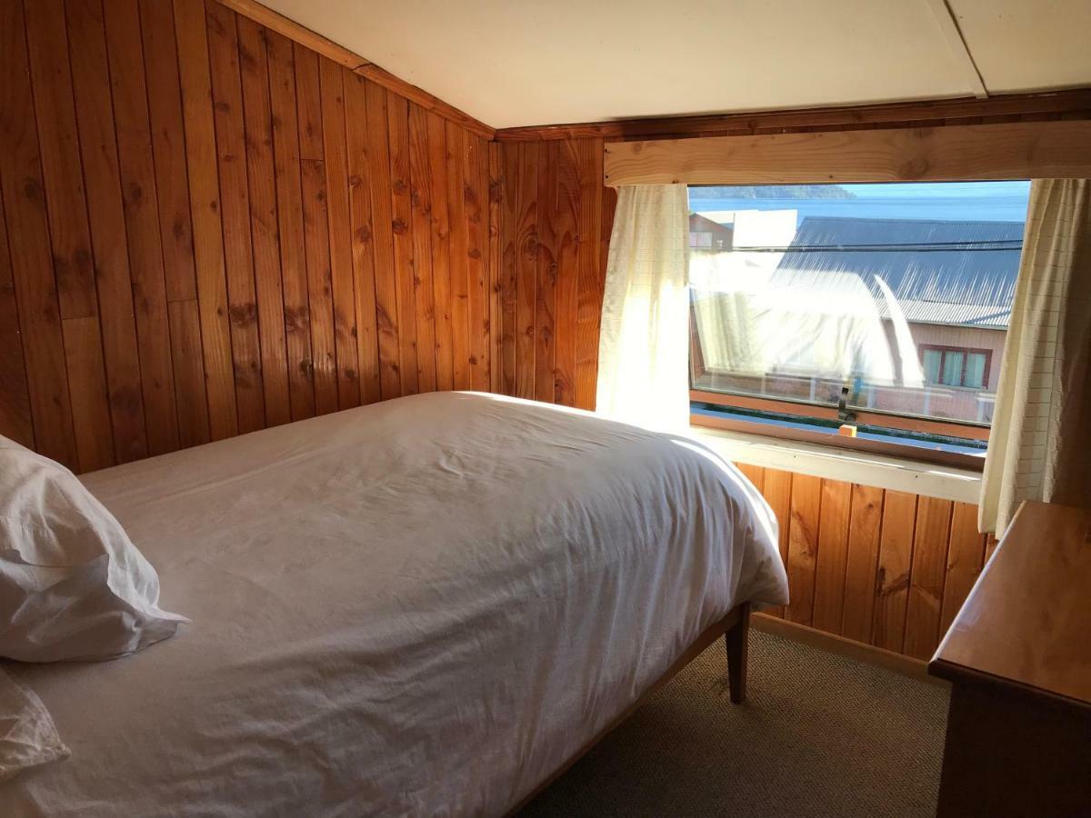 Hostal Bellavista Puerto Cisnes Kültér fotó